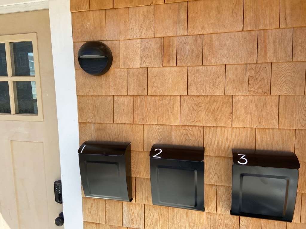 Building Photo - 41 School St