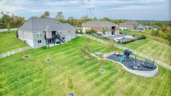 Building Photo - 1890 Williams Rd