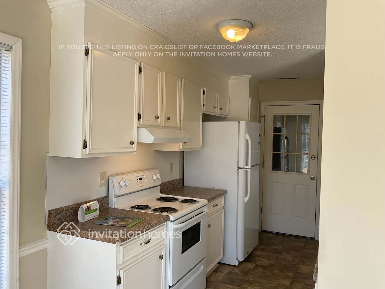 Building Photo - 5014 Alexis Dr