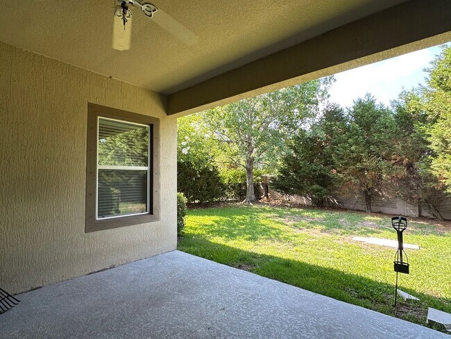 Building Photo - 95013 Poplar Way