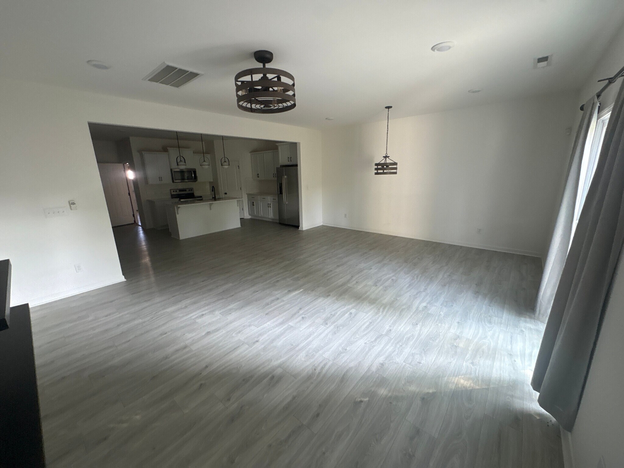 Building Photo - Room in Townhome on Pagebrook Ln