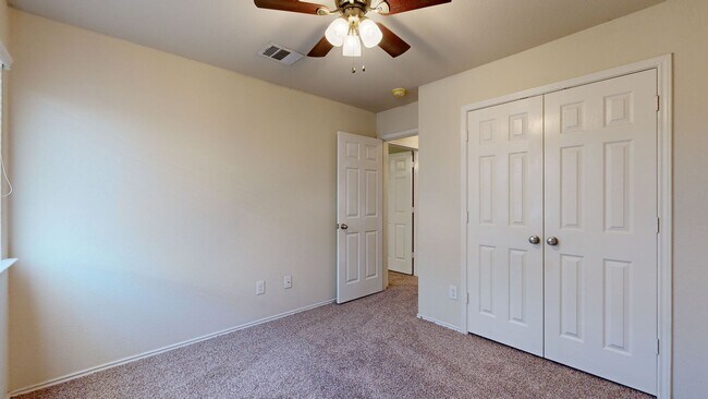 Building Photo - FREE DECEMBER RENT!!!