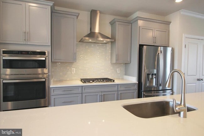 Building Photo - 43355 Radford Divide Ter