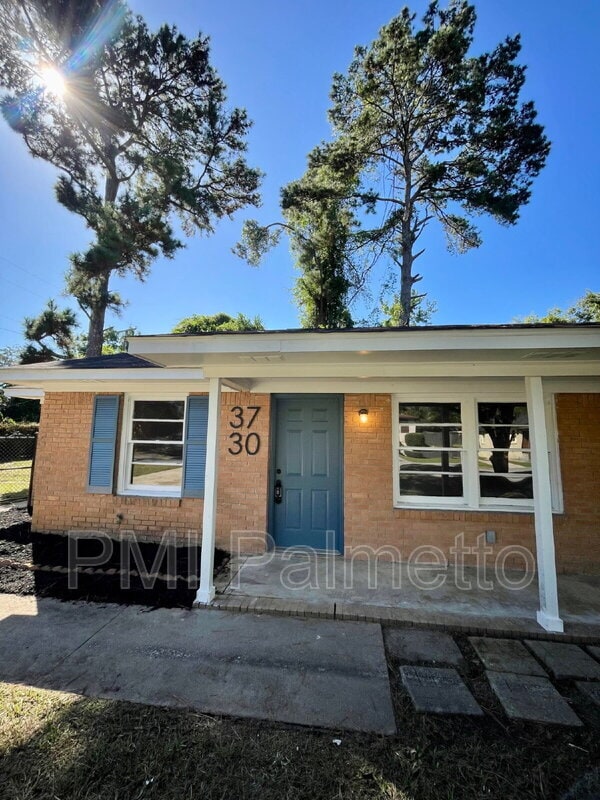 Primary Photo - 3730 Hickory St