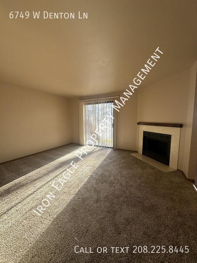 Building Photo - 6749 W Denton Ln