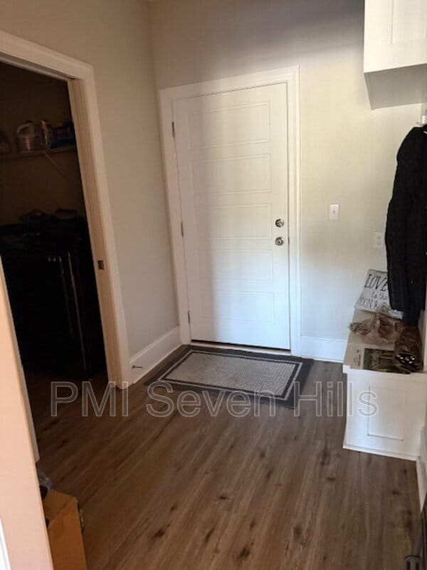 Building Photo - 3948 Ella Dr