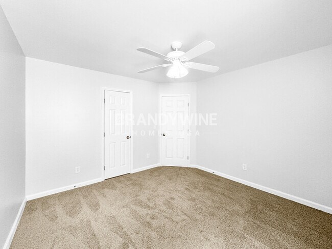 Building Photo - 986 Ramsgate Dr SW