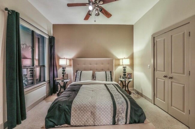 Building Photo - 1901 Post Oak Blvd