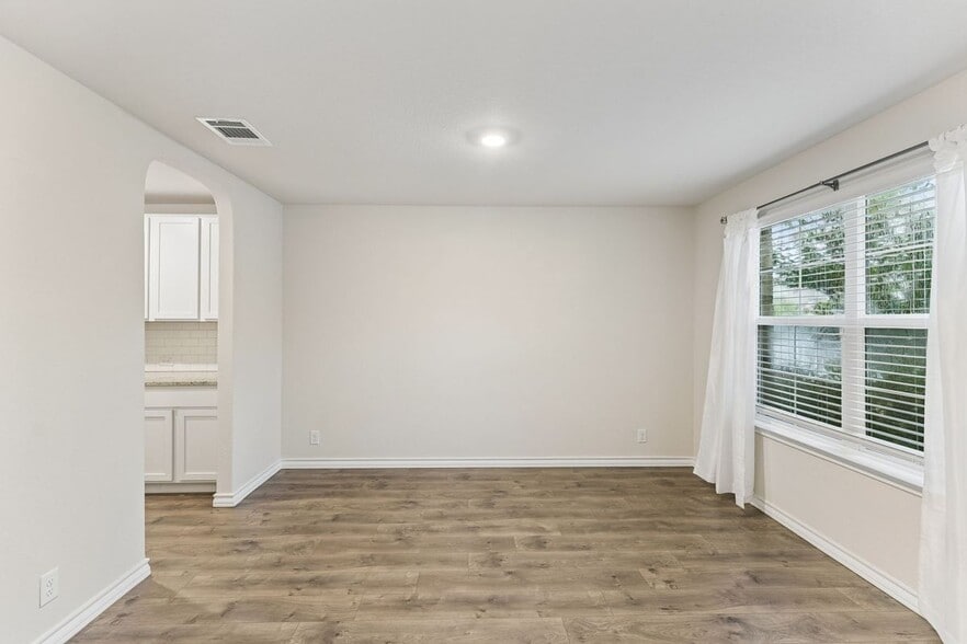 Building Photo - 169 Sage Sparrow