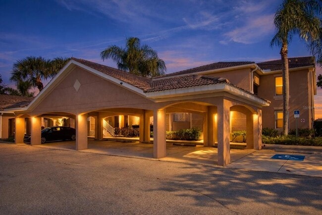 Building Photo - 819 Fairwaycove Ln