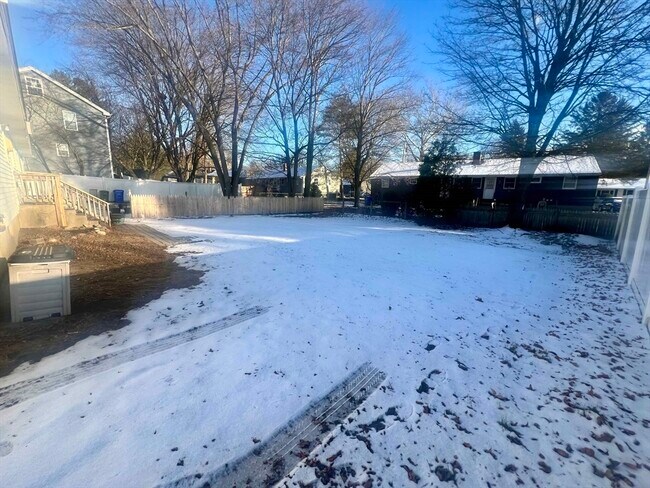 Building Photo - 354 South