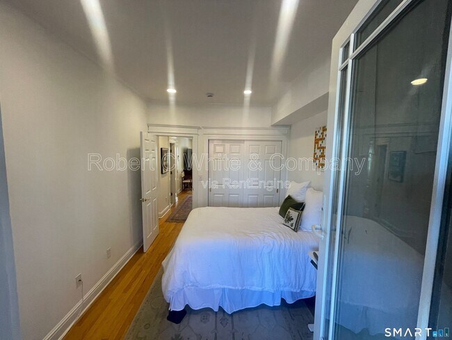 Building Photo - 345 Greenwich Ave