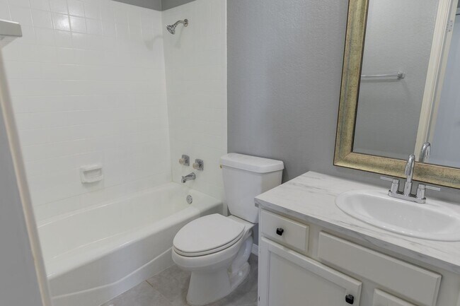 Building Photo - Rawhide Loop, 317/319