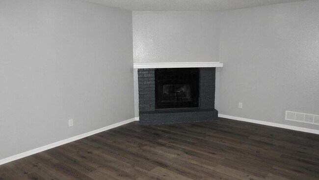 Building Photo - 2614 NW 6th Street