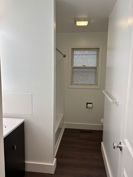 Building Photo - 8599 E H Ave