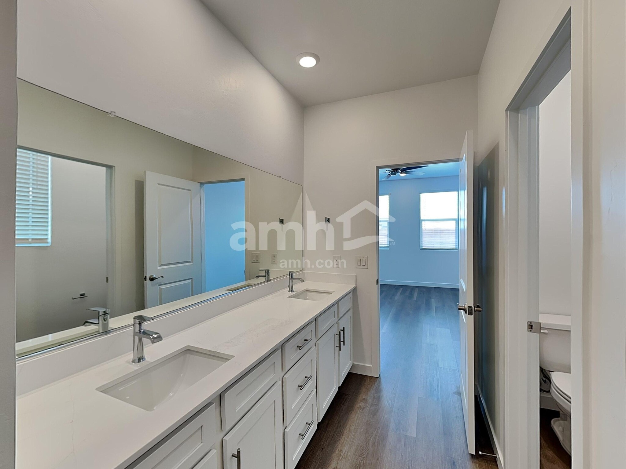 Building Photo - 13101 N Serenity Vly Dr