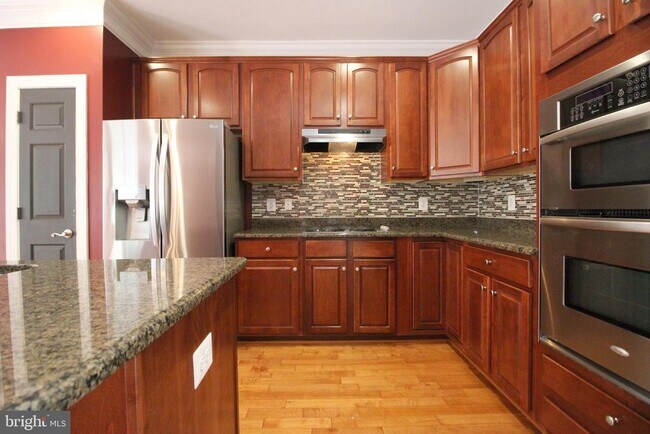 Building Photo - 3800 Elmwood Towne Way