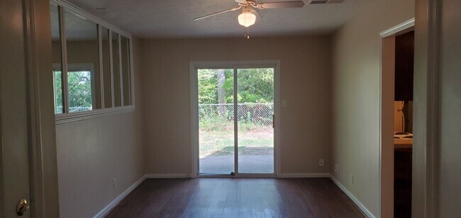 Building Photo - 4040 Shipyard Walk