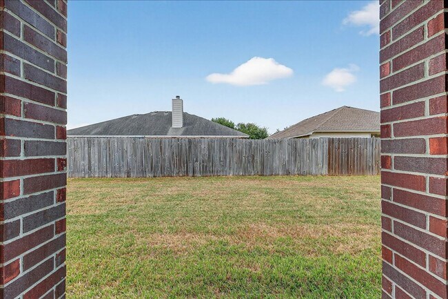 Building Photo - 6901 Windy Cove Cir