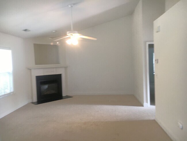 Building Photo - 129 S.Palms Drive