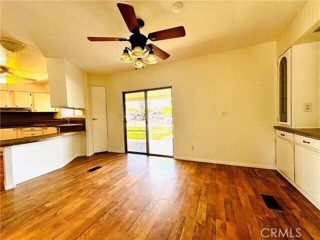 Building Photo - 30025 Alicante Dr