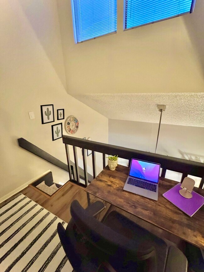 Building Photo - 2120 Pearl St