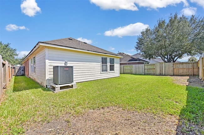 Building Photo - 3258 Gladewater Ln