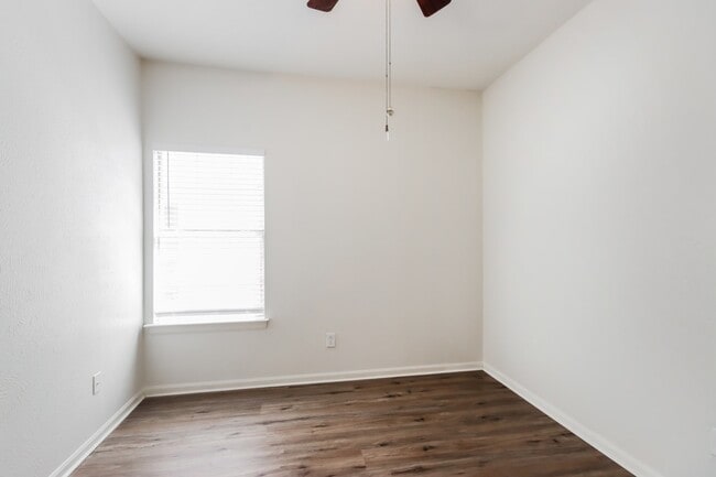 Building Photo - 3623 Appalachian Trail