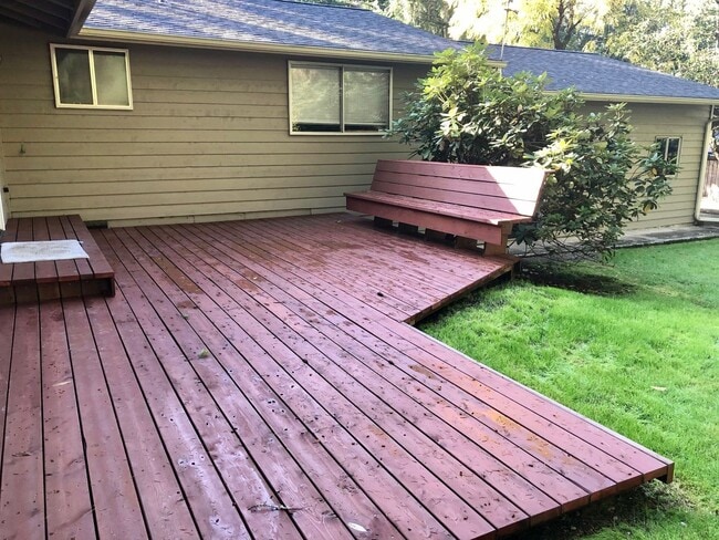 Building Photo - Charming 3 Bedroom in Cottage Lake