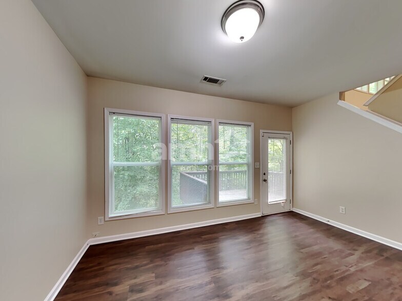 Building Photo - 2551 Fieldview Way