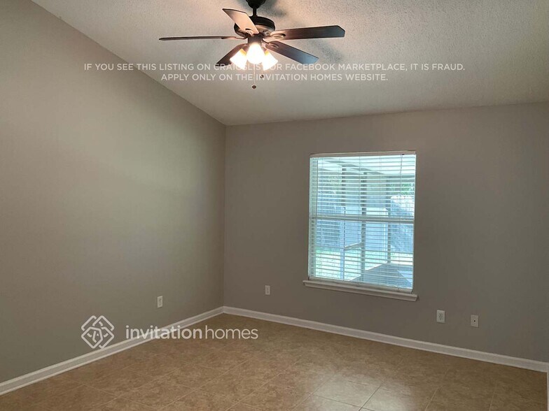 Building Photo - 4757 Goshawk Dr E
