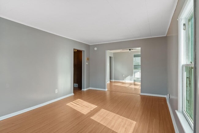 Building Photo - 213 Fletcher Ave