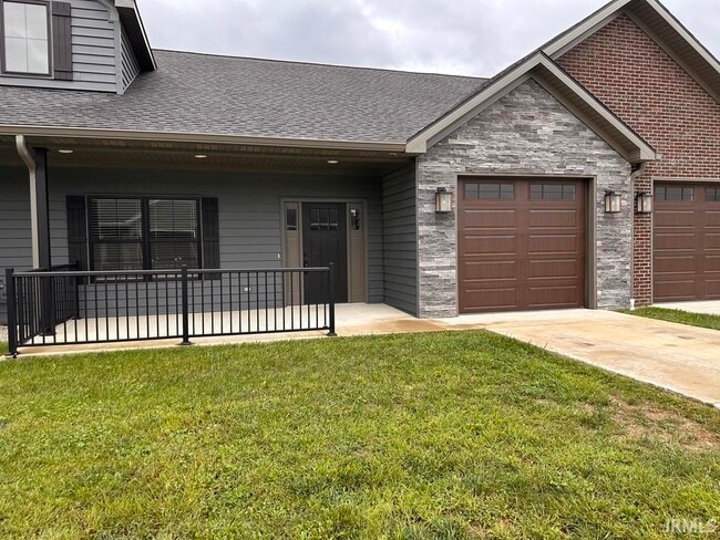 Primary Photo - 3824 High Pointe Dr