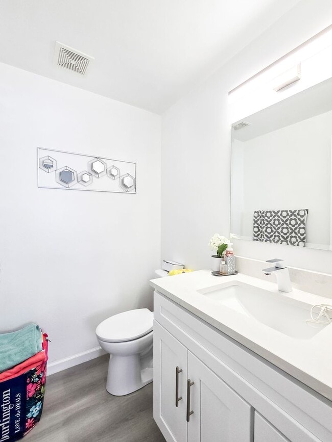 Building Photo - Berry Farms 3BD