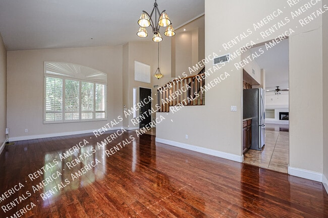 Building Photo - 14759 N 98th St