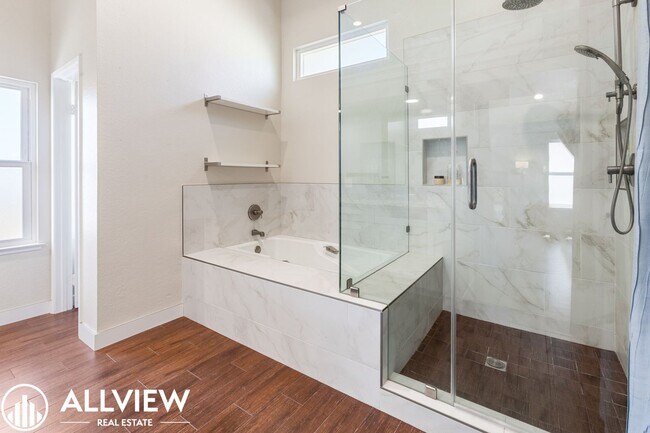Building Photo - Beautifully Upgraded Home in Prime Mission Viejo Location