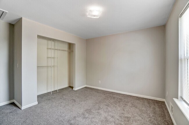 Building Photo - 3612 Willow Run Dr