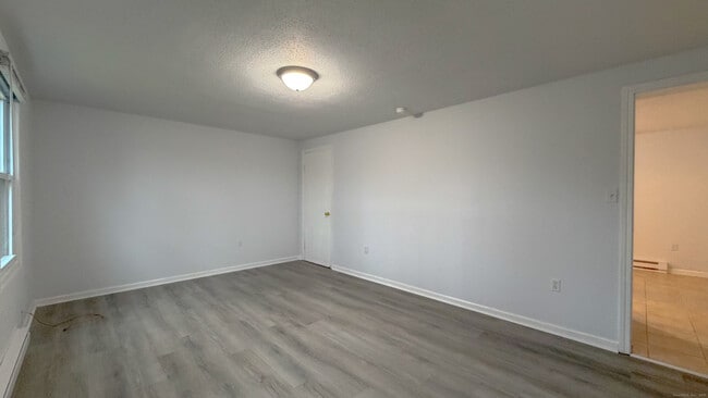 Building Photo - 1680 Center Groton Rd