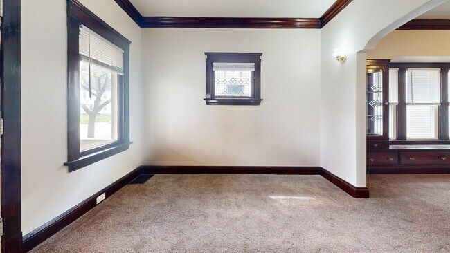 Building Photo - 3590 W 47th St