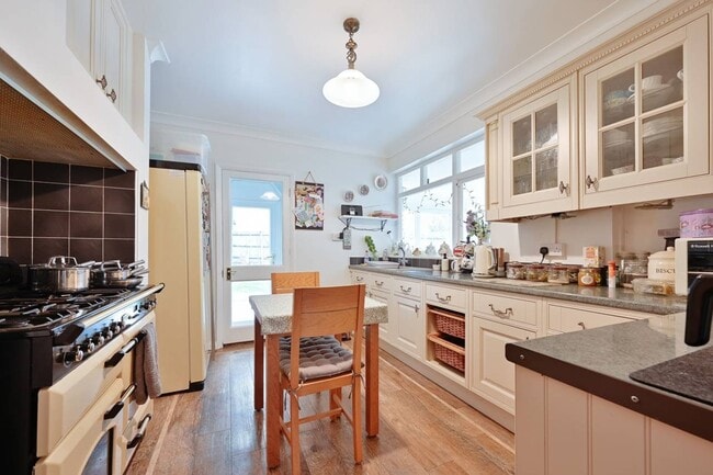 Building Photo - 6408 Berwickshire Way