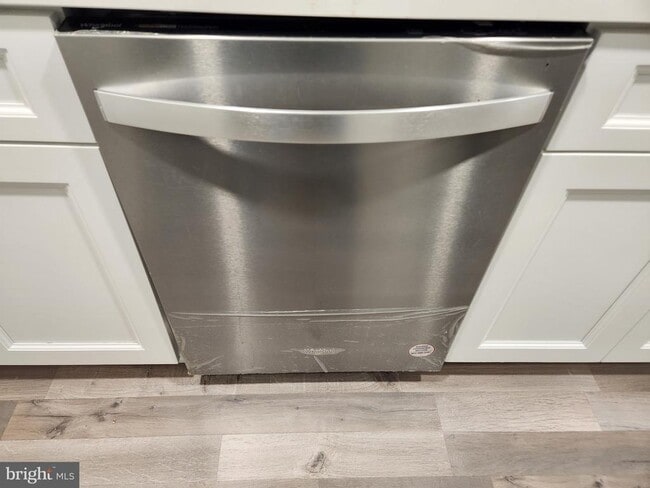 Building Photo - 5700 Olde Mill Ct