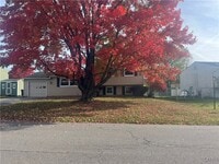 Building Photo - 8180 Mantova Dr