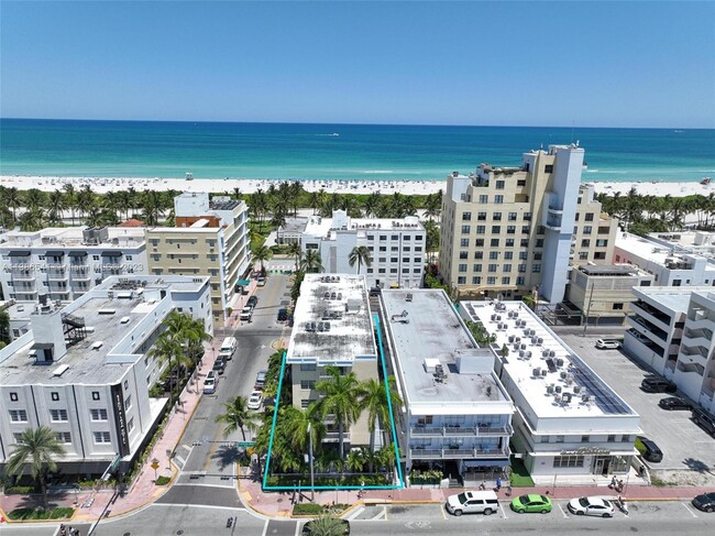 Building Photo - 1357 Collins Ave