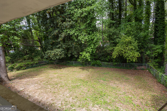 Building Photo - 2689 Collier Dr NW