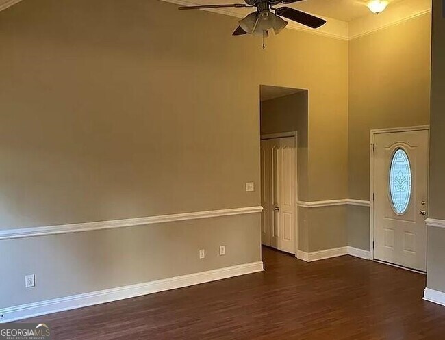 Building Photo - 216 San Louise Dr