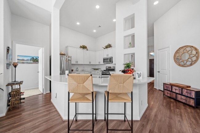 Building Photo - 1313 Mainland Shrs Ln