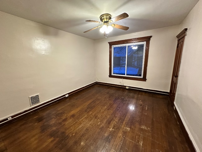 Building Photo - 17 Washington St