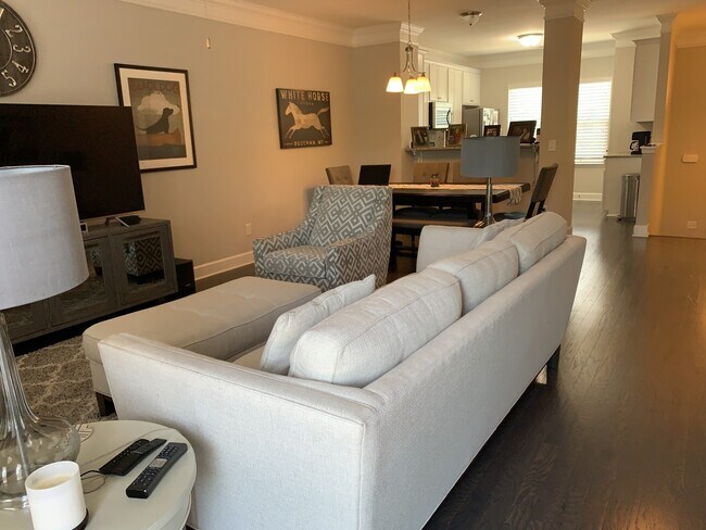 Building Photo - 5559 Prada Dr