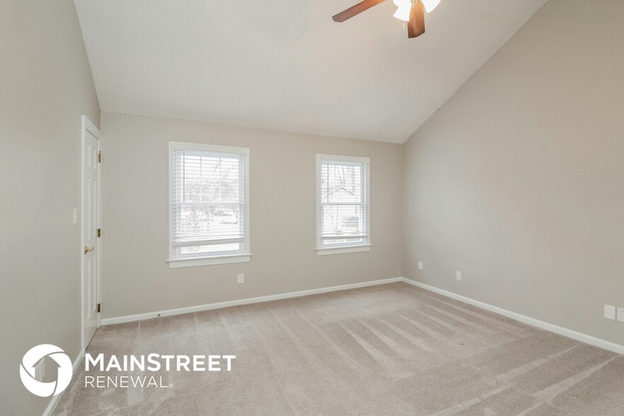 Building Photo - 8902 Hunters Pointe Dr