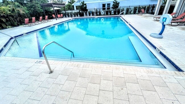 Building Photo - Annual UNfurnished NEW 4/ 2 1/2 home off State Route-70 in Bradenton